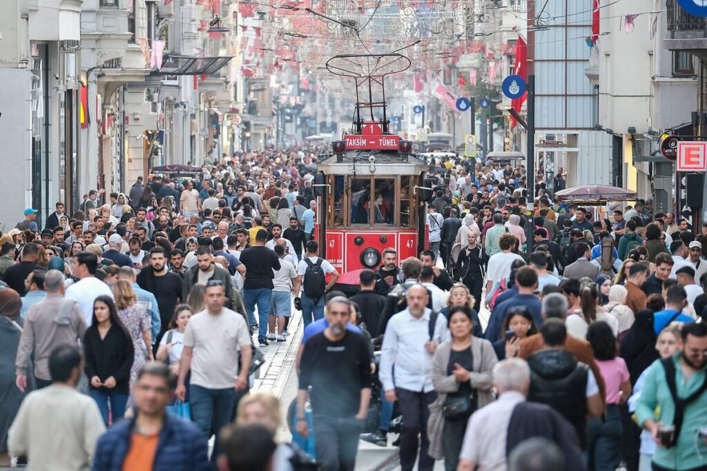 Dünyanın En Pahalı Caddeleri Açıklandı: İstanbul'dan Bir Cadde Listede!