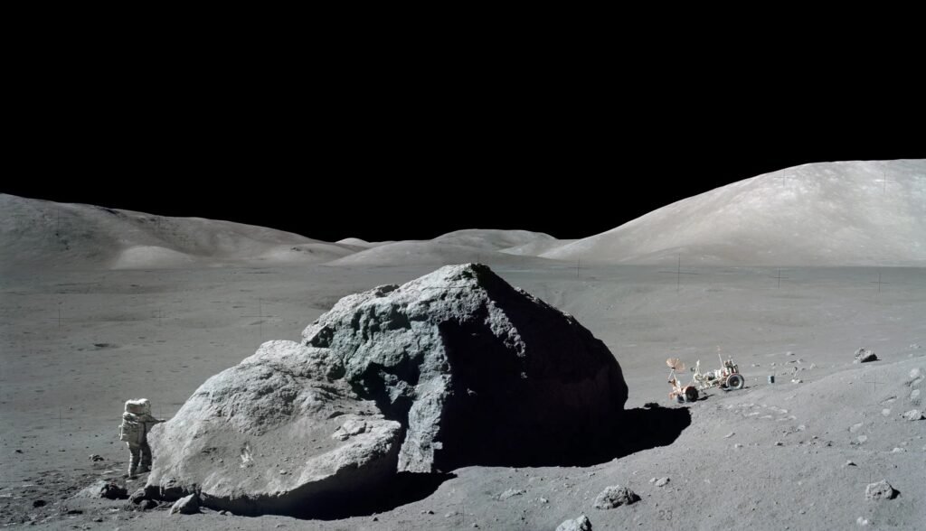 NASA, Ay'daki En Büyük Sorunlardan Birine Çözüm Arıyor: Toz Problemi