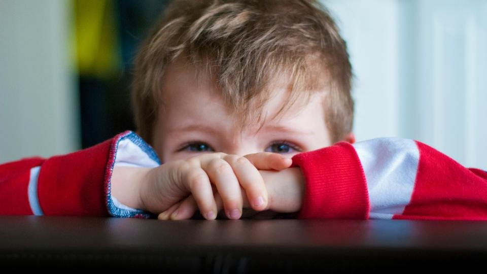 "Çocuklarda 4 Yaş Sendromu: Tanımı ve Belirtileri Nelerdir?"