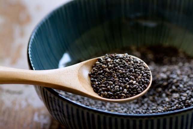 Chia Tohumlarının Faydaları ve Chia Tohumlu Tarifler