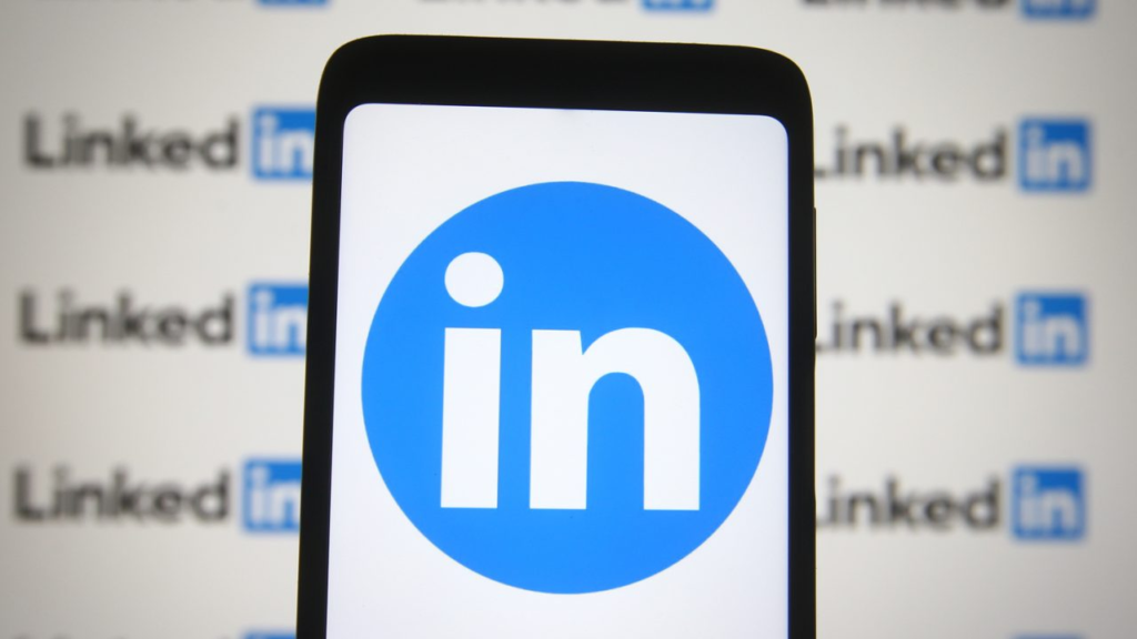 LinkedIn, Yapay Zeka Eğitimi İçin Özel Mesajları mı Kullanıyor?