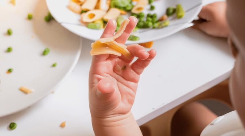 BLW Nedir? Bebekler İçin BLW Yöntemiyle Beslenme Rehberi