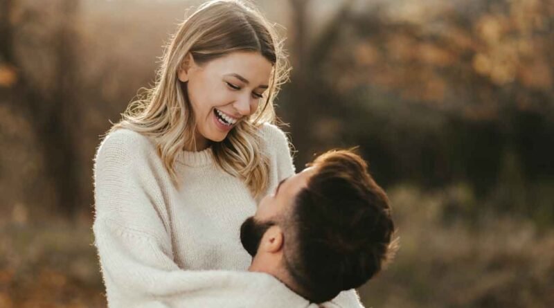 Eğer erkekler bu 10 davranışı sergiliyorsa, size saygı göstergesi olarak kabul edilir.