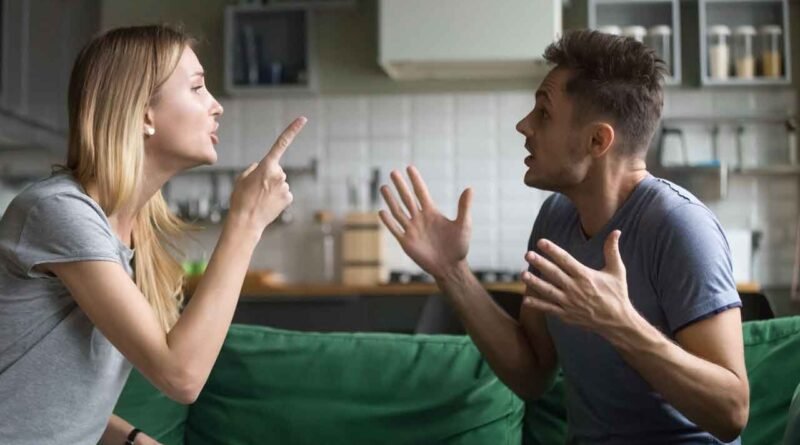 Başarılı Bir İlişki İçin Asla Yapmamaları Gereken 1 Numara