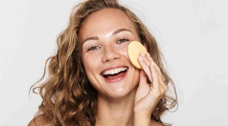 Pudra Nedir? Çeşitleri Nelerdir? Transparan ve Kompakt Pudra Arasındaki Fark Nedir?