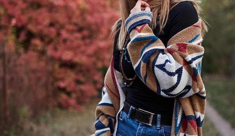 2024 Kadın Hırka Modelleri: 10 Farklı Öneriyle Stilinizi Tamamlayın