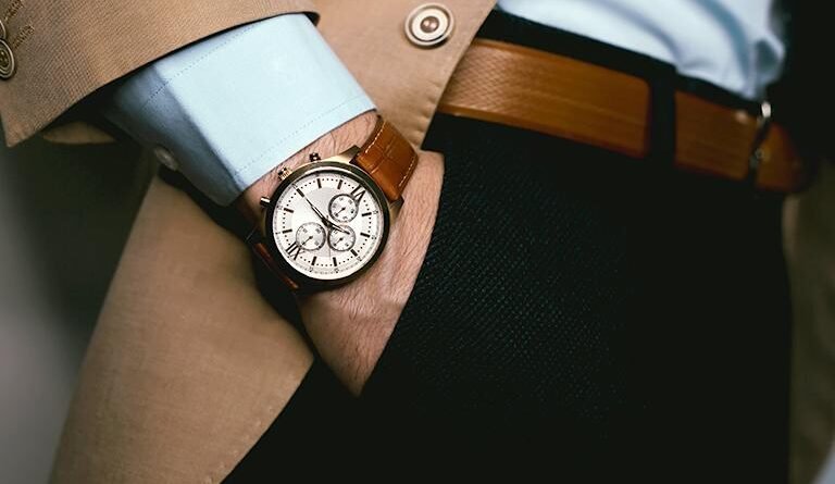 Kıyafetle Uyumlu Erkek Kol Saati Nasıl Seçilir?