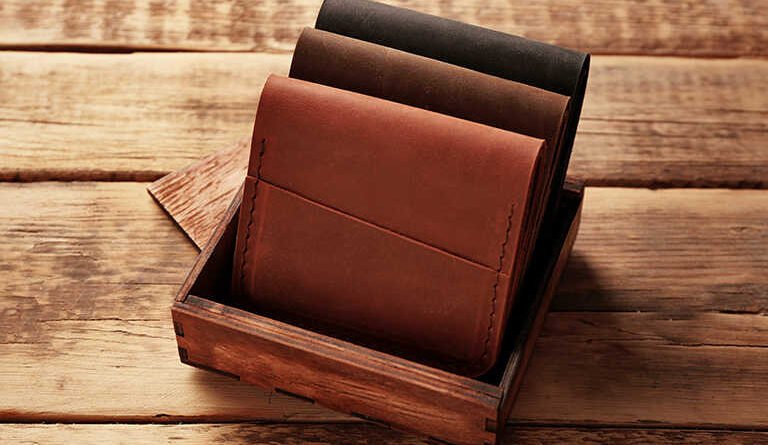 10 Şık ve Fonksiyonel Erkek Cüzdanı