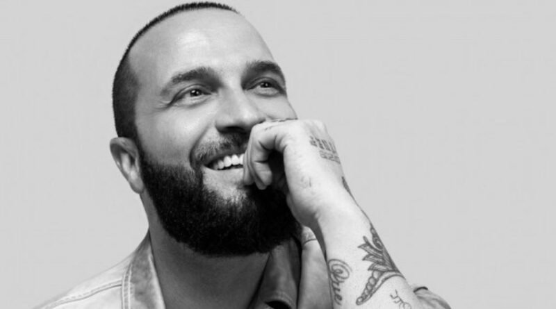 Berkay'dan Yeni Şarkı Sürprizi: "YAS TUTARAK"