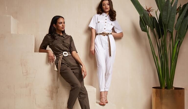 Son Dönemdeki Monokrom Modası: Nedir ve 5 Farklı Kombin Önerisi