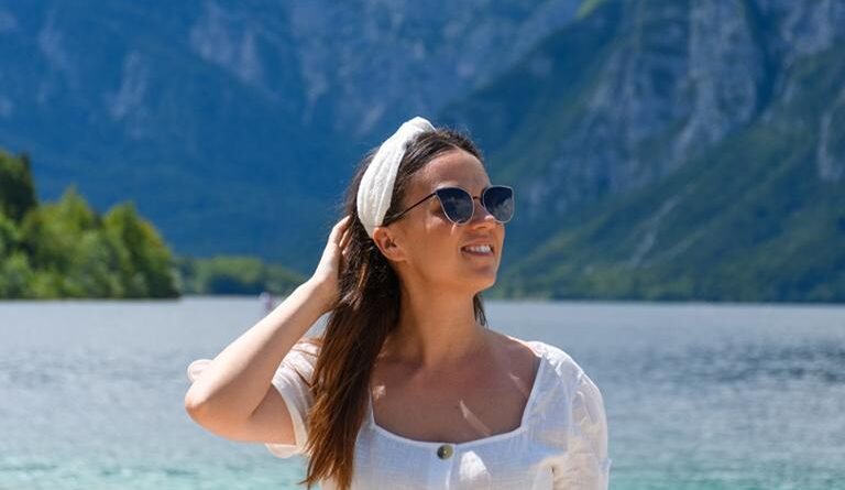 Yaz Mevsiminde Tercih Edebileceğiniz Saç Aksesuarları (10 Öneri)