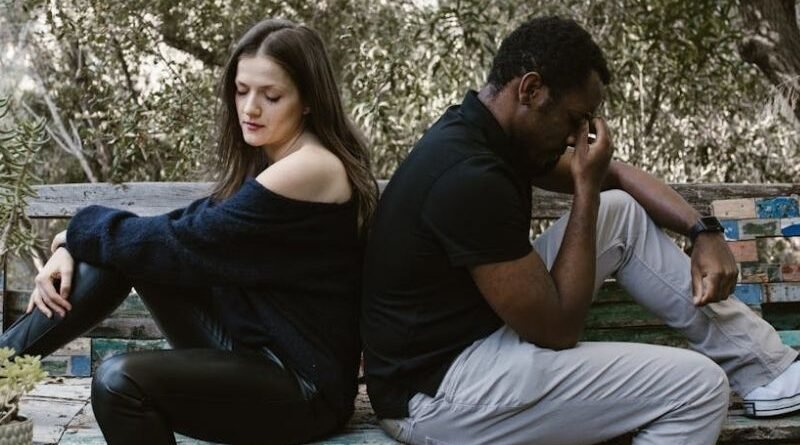 Partnerinizin 'Sessiz Ayrılık' Yaşadığını Gösteren 7 Belirti