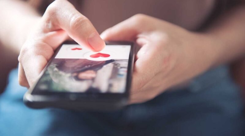 Tanışma Siteleri Üzerinden Nasıl Tanışılır? İşte Konuşmayı Başlatacak 15 Yöntem