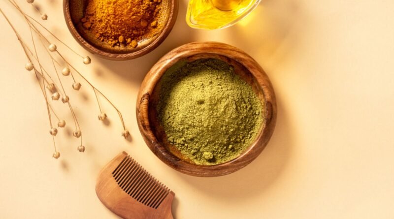 Saçınıza kına uygulamak mantıklı bir seçenektir mi?