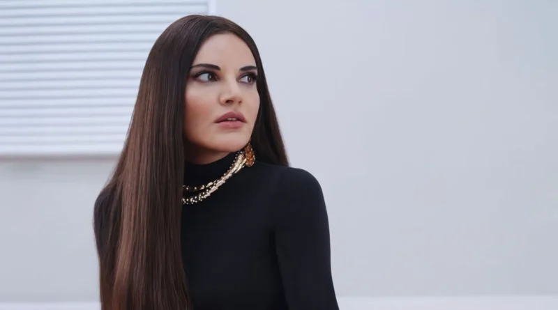 Ünlü Şarkıcı Göksel'den Teoman'a Esprili İleri Geri!