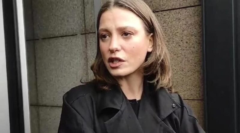 Serenay Sarıkaya Patladı! 'Her Şeye Yabancı Hissediyorum'