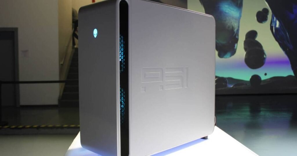 Alienware Area 51 Oyun Bilgisayarı RTX 5090 ve 64GB RAM ile 800 Dolar İndirimde!