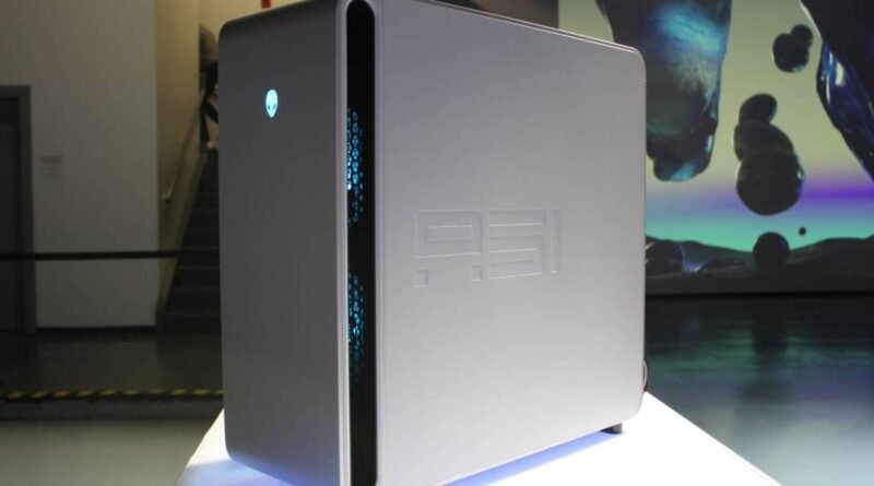 Alienware Area 51 Oyun Bilgisayarı RTX 5090 ve 64GB RAM ile 800 Dolar İndirimde!