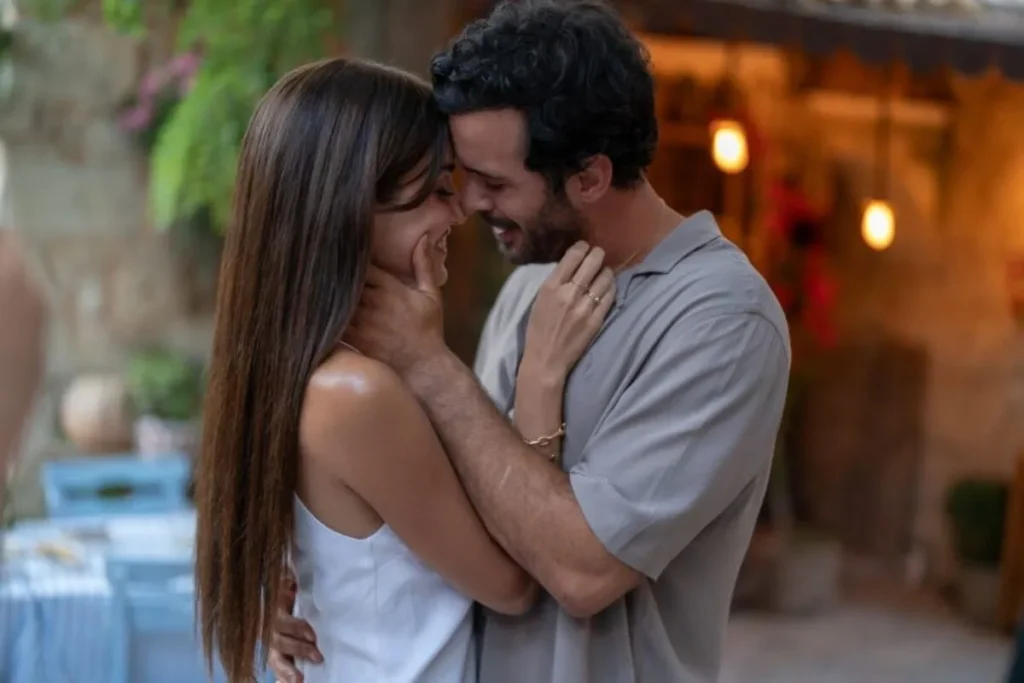 Hande Erçel and Barış Arduç Join Forces for Surprise Project: Adapting "Queen of Tears"