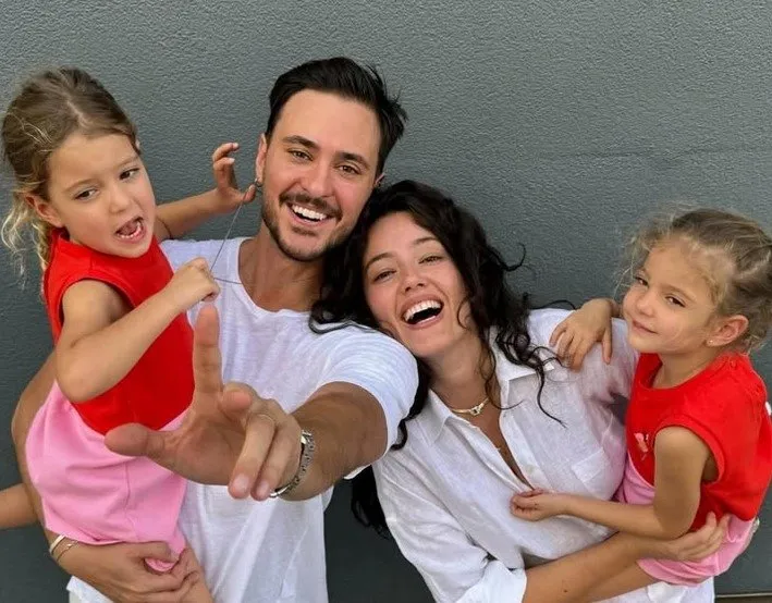Pelin Akil ve Anıl Altan Boşanmayı Neden Erteledi? Gerçek Sebep Açığa Çıktı!