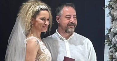 Evliliğini Duyurdu!