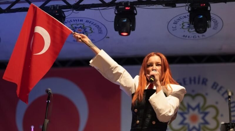 Güliz Ayla: Kavaklıdere'de 19 Mayıs Coşkusu!