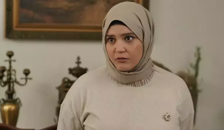 Kızılcık Şerbeti Yıldızı Feyza Civelek Hastaneye Kaldırıldı!