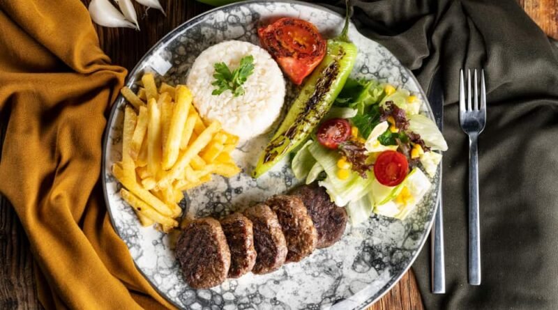 İstanbul’un En İyi 19 Köfteci Restoranı