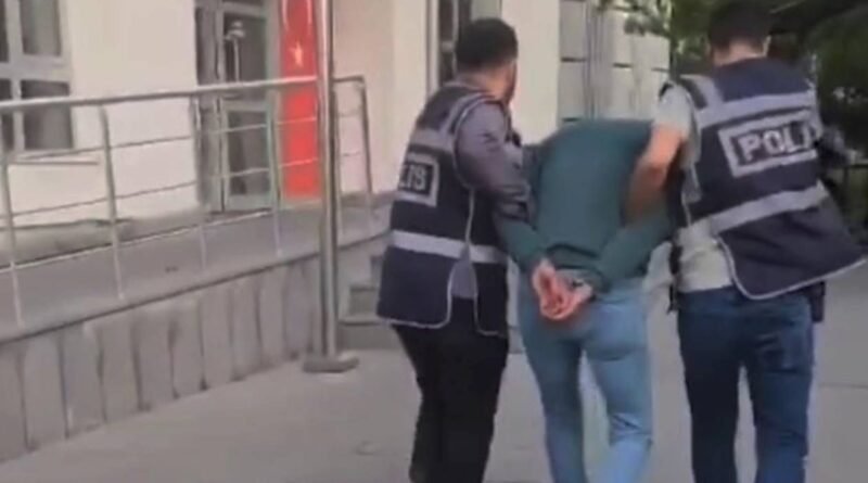 Sosyal Medyada Silahlı Fotoğraf Paylaşan Kişi Yakalandı - Son Dakika Türkiye Haberleri