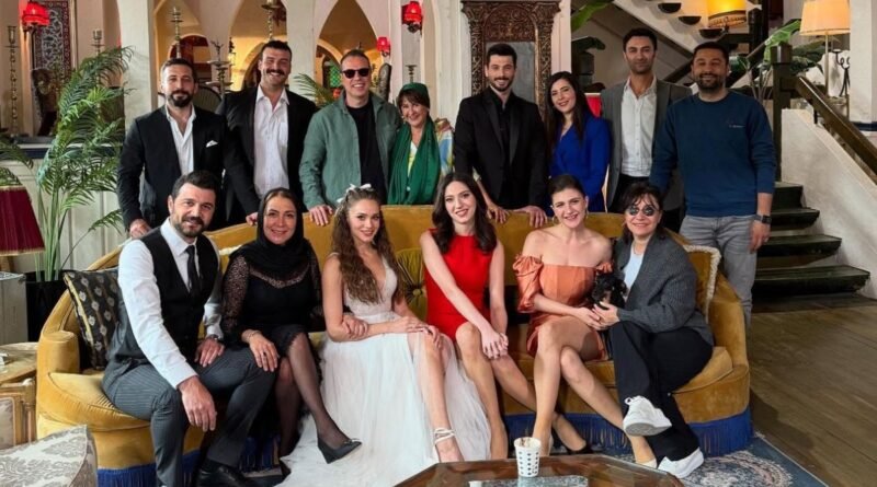 Miray Daner'in Hudutsuz Sevda'ya Veda Ettiği Kare Paylaşıldı