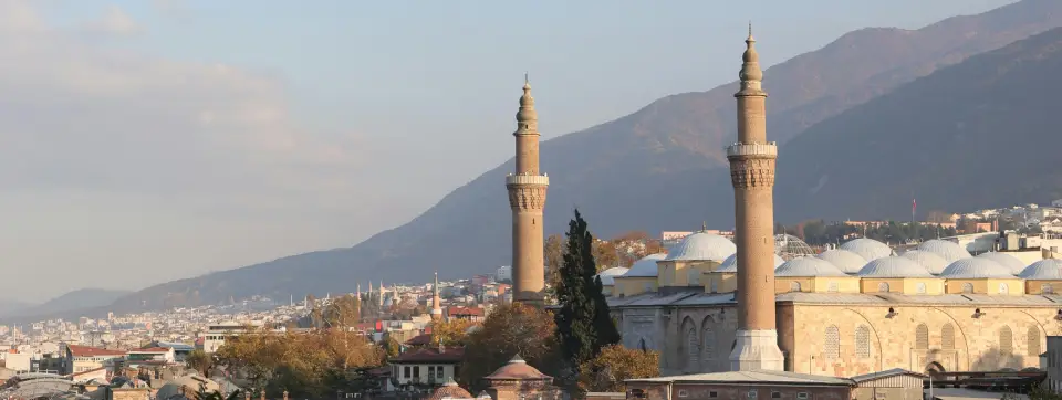 Bursa Ulu Camii: Tarih ve Mimari Güzelliklerini Keşfedin
