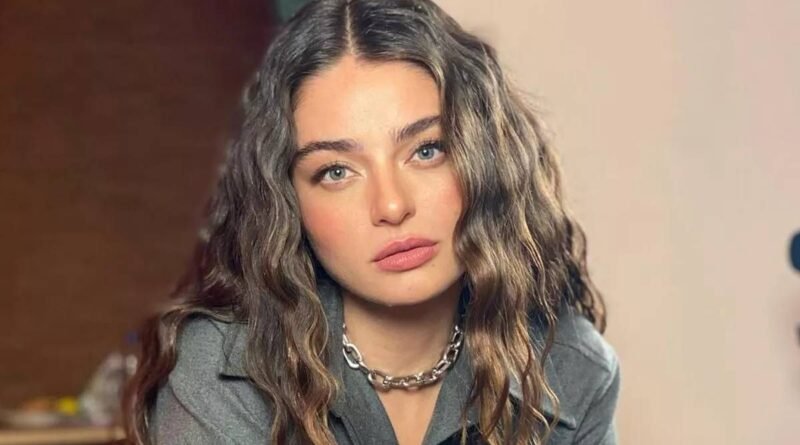 Ayça Ayşin Turan'ın Yeni Adresi Açıklandı