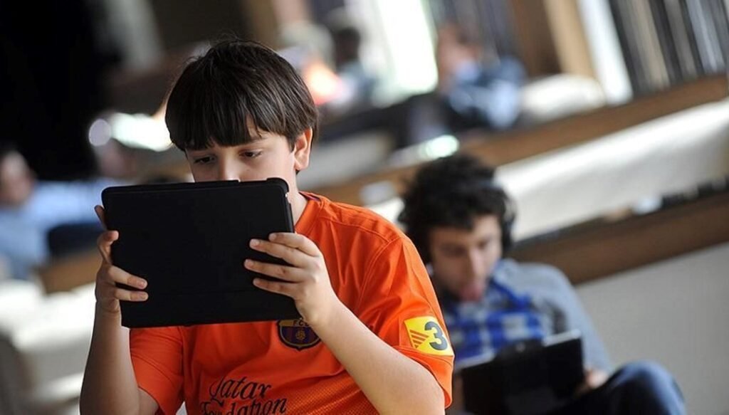 Yeni Düzenleme: Sosyal Medyada 13 Yaş Altına Yasak Geliyor - Son Dakika Türkiye Haberleri