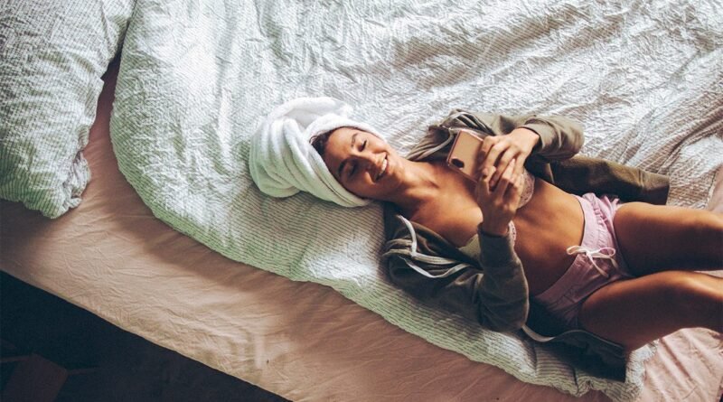 Sexting Nedir ve Nasıl Yapılır? İşte Örnekler, Cümleler ve Kuralları!