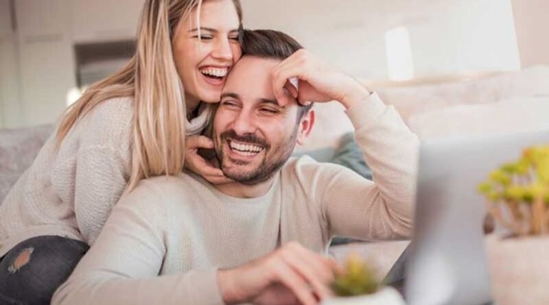 Sevgilinizle Evde Keyifle Yapabileceğiniz 10 Aktivite