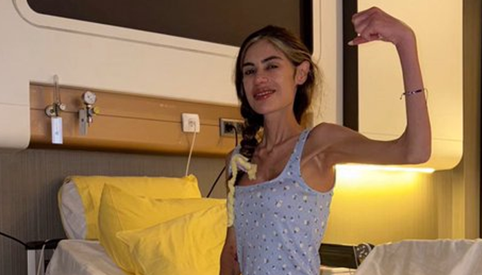 Nihal Candan 25 Kiloya Düştü! Tedaviyi Reddetti, Yine de Yoğun Bakıma Alındı