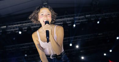 Zeynep Bastık'ın Kilo Verdiren Konseri!