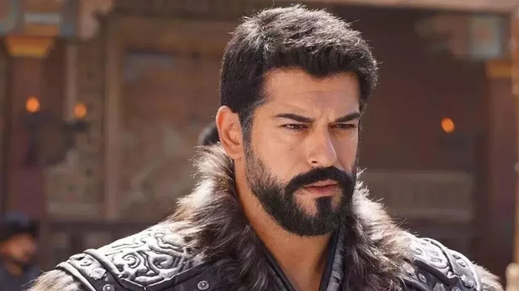 Burak Özçivit’in Yeni İmajı Olay Yarattı: Gerçekten Gençleşti!
