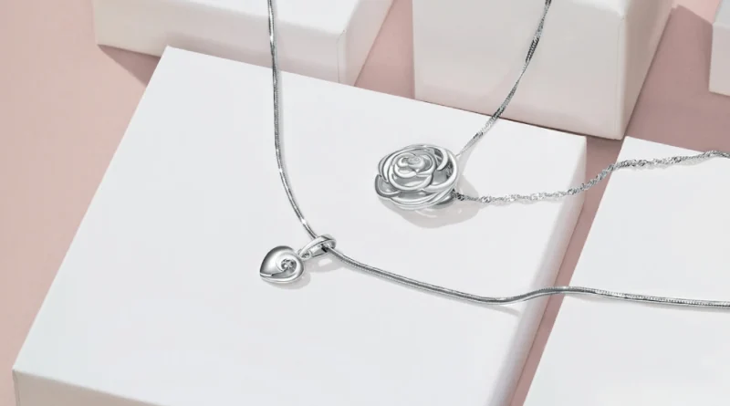 Gümüş Kolye ve Yüzükleri Parlatmanın Tüm Yöntemleri