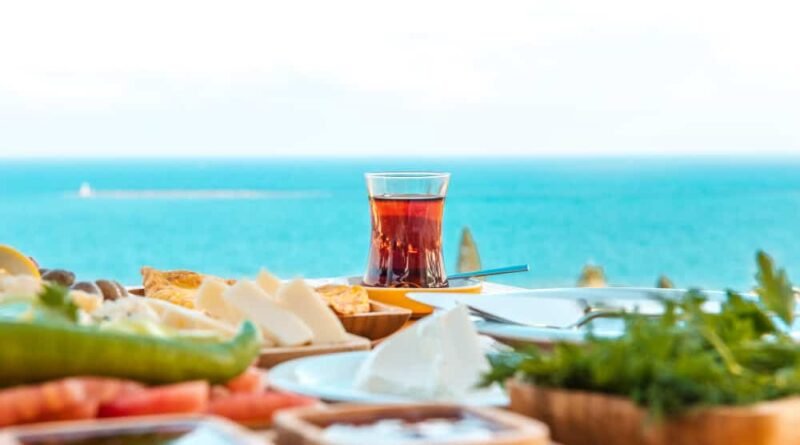 Türkiye Gastronomi Rehberi: İstanbul'da Kahvaltı Yapılacak Mekânlar