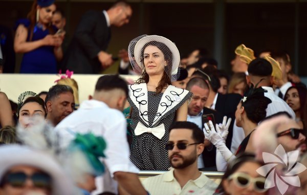 Ünlülerin Gazi Koşusu Tarzı: Moda Dünyası