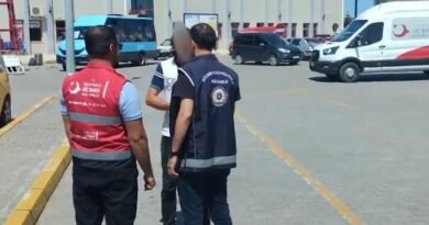 Bakan Yerlikaya'dan Açıklama: 572 Düzensiz Göçmen ve 32 Organizatör Yakalandı