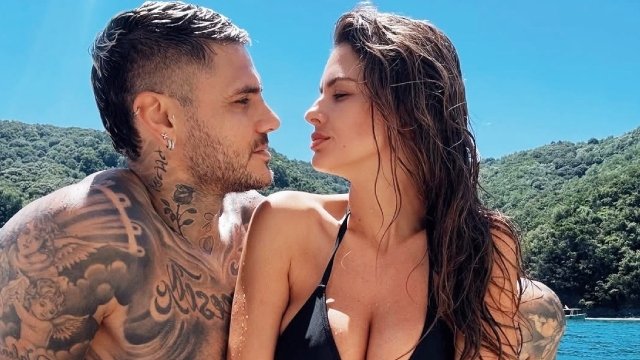 Icardi ve China Suárez Boğaziçi'nde Aşka Yelken Açtı