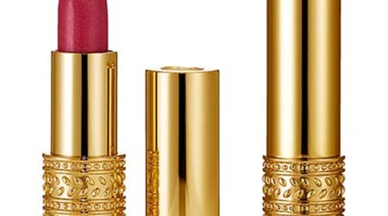 Altın Işıltısıyla Parlayın: Oriflame'in Güzelliğinizi Lüksle Buluşturan Yepyeni Serisi!