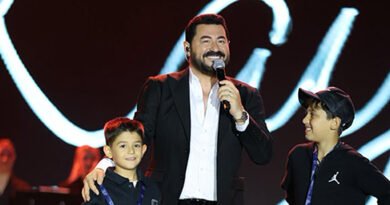 Serkan Kaya, Trabzon'da Oğulları ile Sahneye Çıktı!