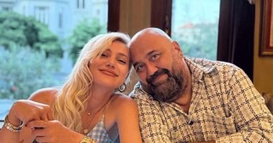 Canselin Tilbe Uslu... HAVUZ BAŞINDA KARPUZ KEYFİ!