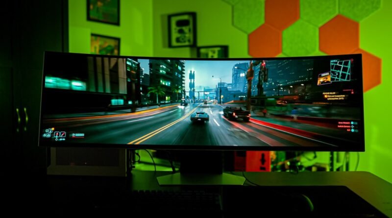 49 İnç OLED Monitöre 10 Üzerinden 9 Verdik - Şimdi 700 Dolar İndirimli!