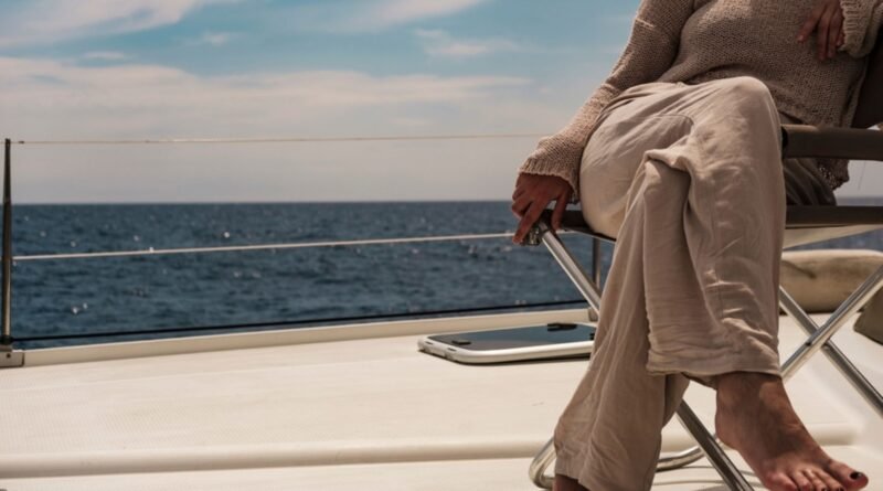 Keten Pantolonların Kombinlenme Yöntemleri | Moda