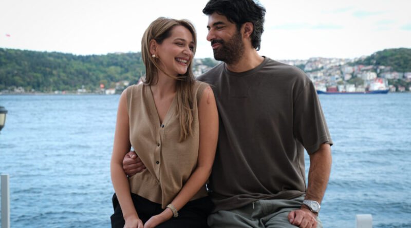 Engin Akyürek ve Gülsim Ali'nin Bereketli Topraklar Dizisi'nden İlk Görüntüler