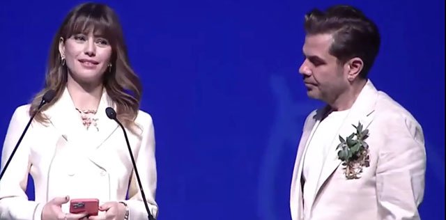 Beren Saat ve Kenan Doğulu'nun Romantik Kutlaması: "Seni Çok Seviyorum"